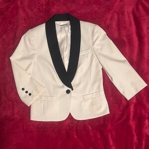 Trina Turk ivory tuxedo blazer with bracelet sleeves